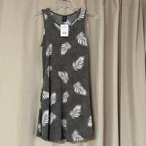 Lildy Sleeveless green tunic, size S-M